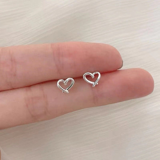 Small Hollow-out Heart Stud Earrings