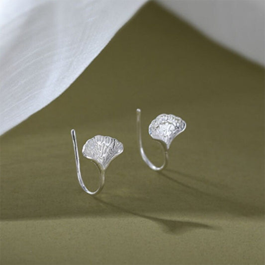 Sterling Silber Ginkgo Blätter Haken Ohrringe, zierliche Pflanzenblatt Crawler Ohrringe, Ginkgo Blatt Tropfen & Baumeln, Geschenke für Sie E174