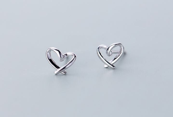 Small Hollow-out Heart Stud Earrings