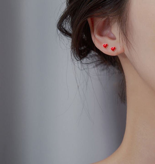 14k vergoldete 925 Silber Kleine Rote Herz Ohrstecker, Minimalistische Kleine Herz Ohrstecker, Rote Ohrstecker, Süßes & Hübsches Design, 3 Stiloptionen, E152