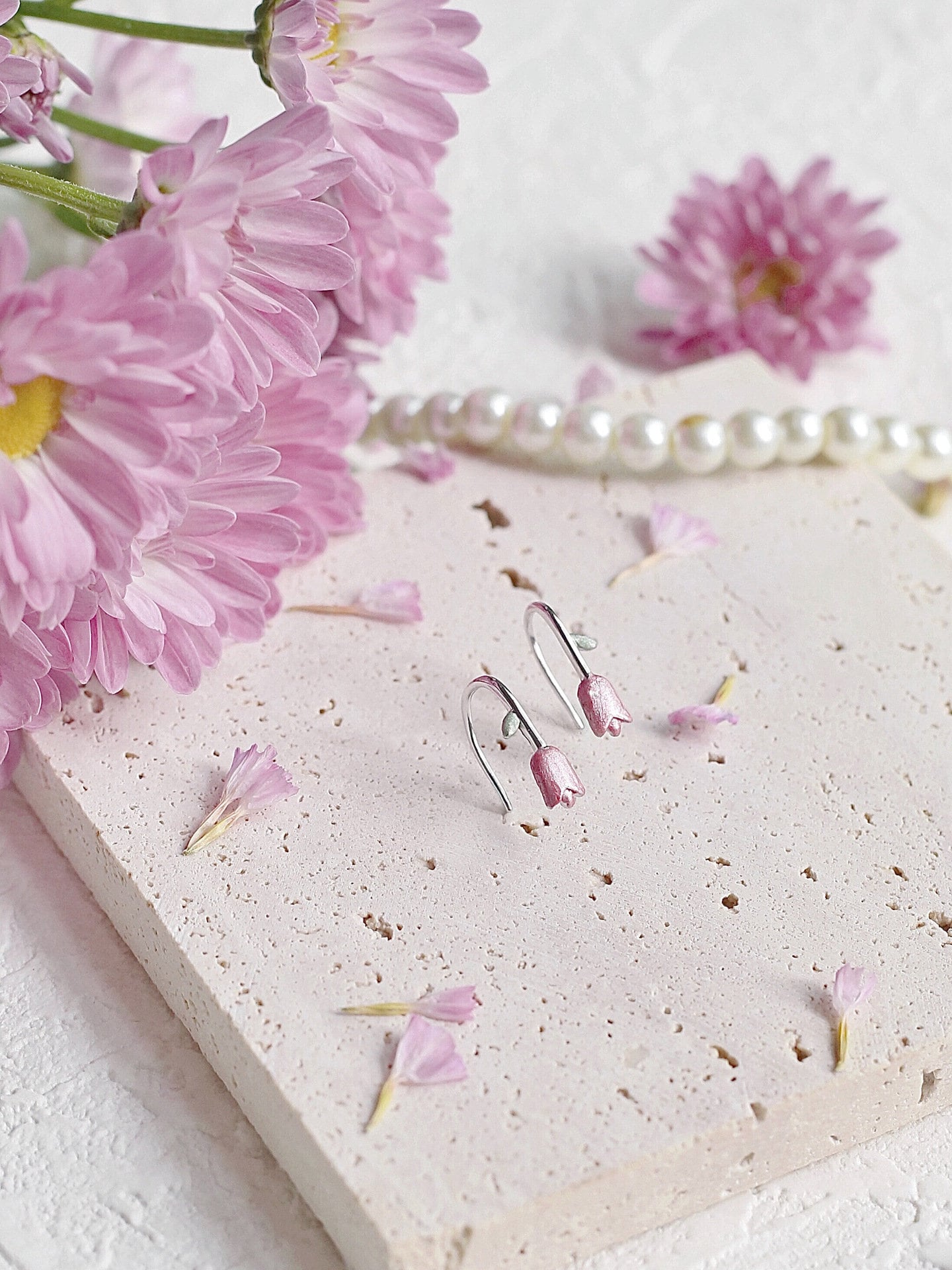 Tulip Dangle Hook Earrings