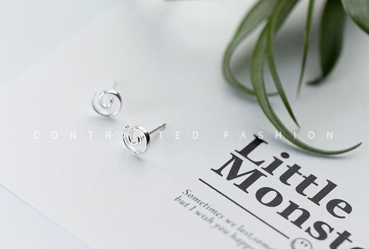 925 Silber Spiral Ohrstecker, Silber Spiral Ohrstecker, Schnecken Ohrringe, Kreis Ohrringe, Geometrie Ohrringe, Helix Ohrring, Geschenk für sie, E392