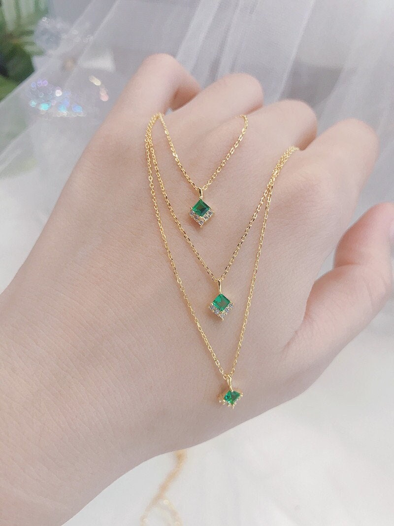 V-Shaped Simulated Emerald CZ Necklace, 14K Gold Vermeil Emerald Green CZ Necklace, Minimalist Emerald Gold Necklace, Gift For Her, N11