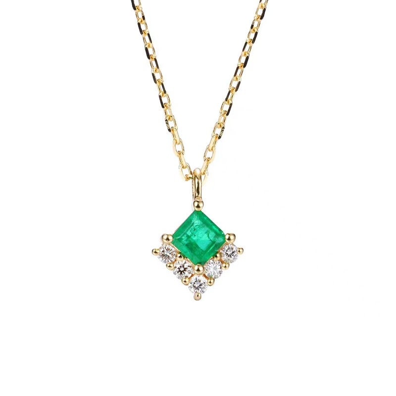 V-Shaped Simulated Emerald CZ Necklace, 14K Gold Vermeil Emerald Green CZ Necklace, Minimalist Emerald Gold Necklace, Gift For Her, N11