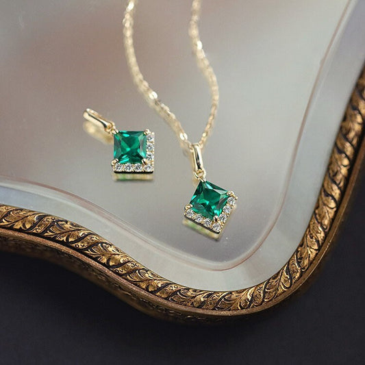 Elegant V-Shaped Emerald Necklace, Solid Sterling Silver Emerald CZ Necklace, Bridal Jewelry, Perfect Gift for her, Silver or Gold, GS05