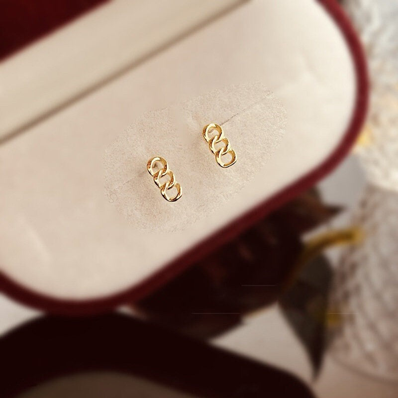 3 Joined Small Circle Earrings, 14k Gold Plated Sterling Silver Link Earrings, Cable Chain Studs, Geometry Design Earrings, Gift for Her E07