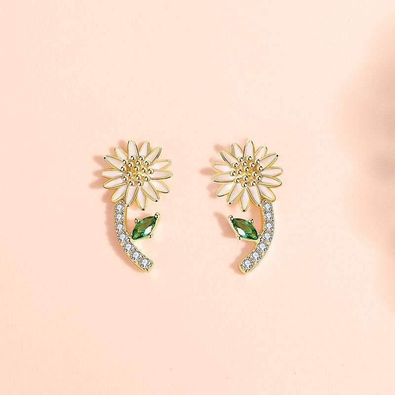 14k Gold Plated 925 Silver Delicate Daisy Earrings, Dainty Daisy & Green Leaves Earrings, Gold Flower Earring, Plant Studs, Gift for her E48