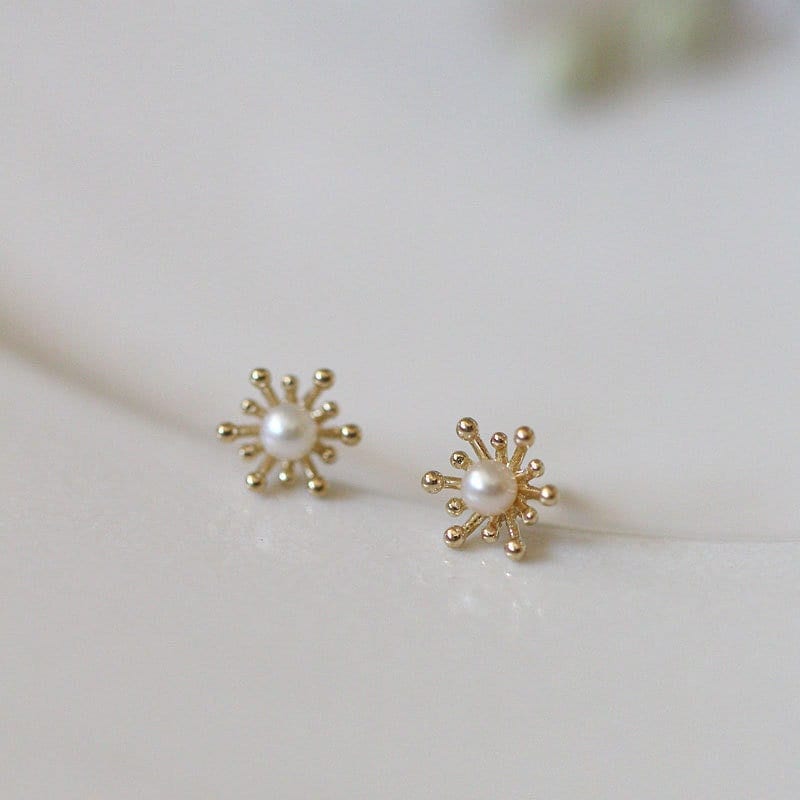 Sterling Silver Sunflower with Simulated Pearl Stud Earrings, Pearl Centered in Flower Studs, Lovely Flower Earring, Two Color Available E57