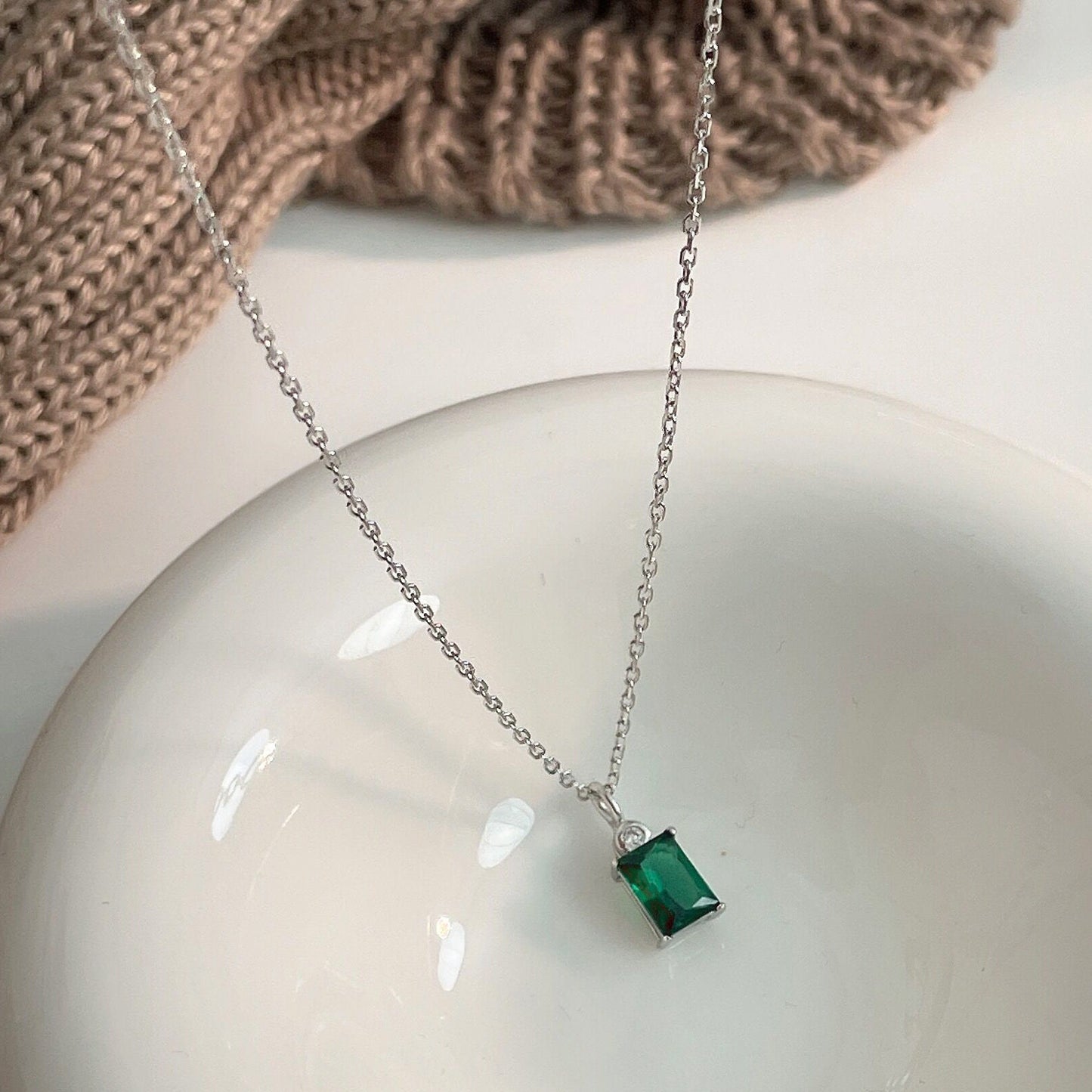 925 Silver Baguette Emerald CZ Necklace, 14k Gold Plated Sterling Silver Rectangle Emerald Necklace, Two Color Available, Gifts for Her, N13