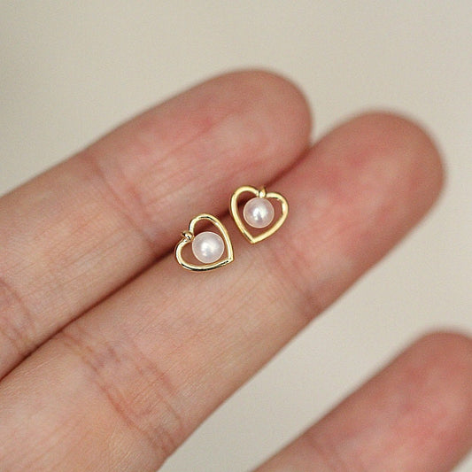 14k Gold Plated Sterling Silver Open Heart Pearl Earrings, Simulated Pearl Heart Earring, Pearl Heart Studs,  Pearl Studs, Gift for Her E137