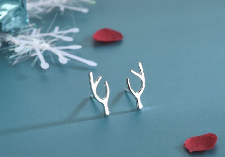 Hübsche Geweih-Ohrstecker aus Sterlingsilber, Hirsch-Tier-Ohrstecker, minimalistische Tier-Ohrringe, Weihnachtsohrringe/Geschenk, Geschenk für sie, E153