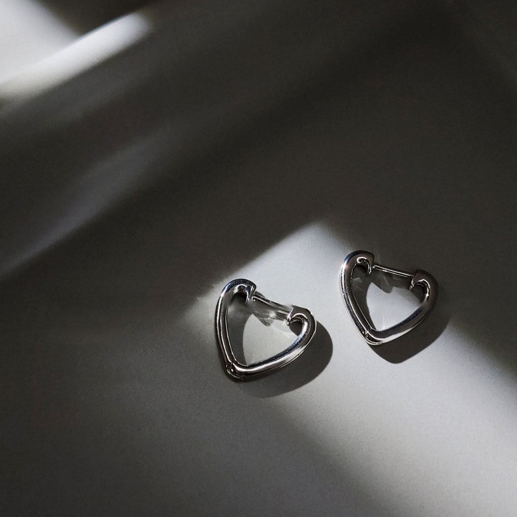 Sterling Silver Heart Hoop Earrings, Simple Heart Shape Hoop Earring, Minimalist Heart Hoop Earrings, Modern Design, Gifts for Her, HE02