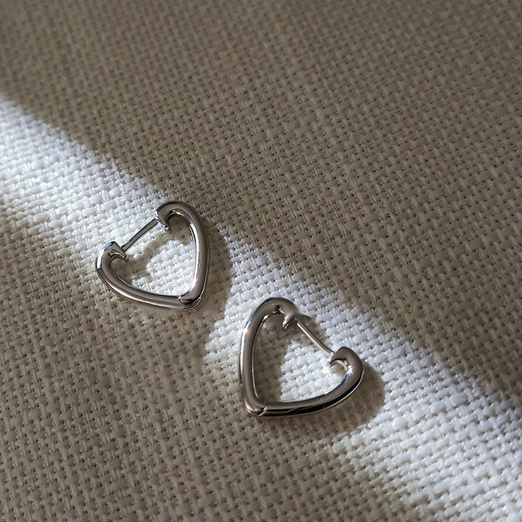 Sterling Silver Heart Hoop Earrings, Simple Heart Shape Hoop Earring, Minimalist Heart Hoop Earrings, Modern Design, Gifts for Her, HE02