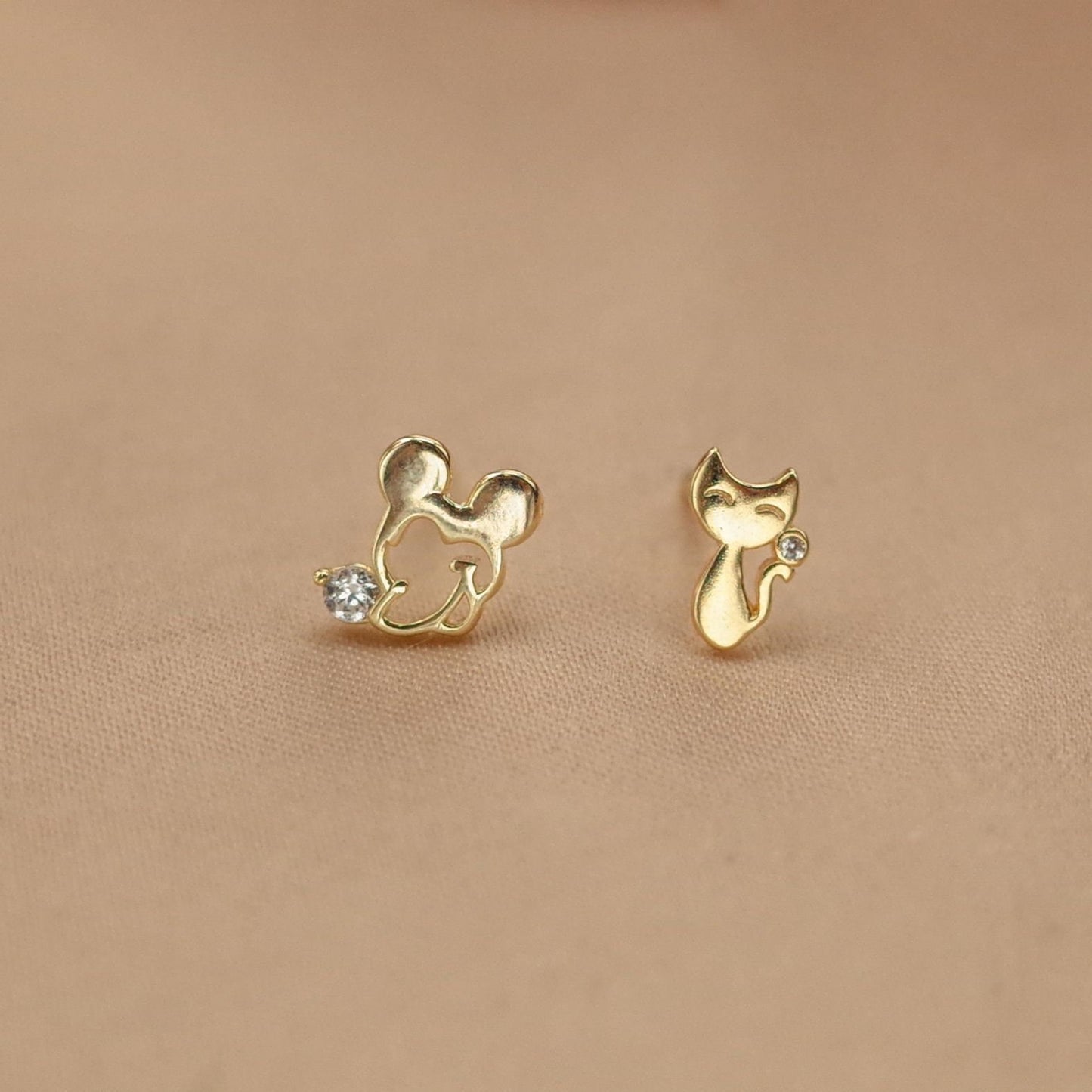 Plated Sterling Silver Mismatched Cats Earrings, Mismatched Kitty Earring, Gold Kitten Earrings, Pretty & Adorable Cat Studs, Gifts, E168