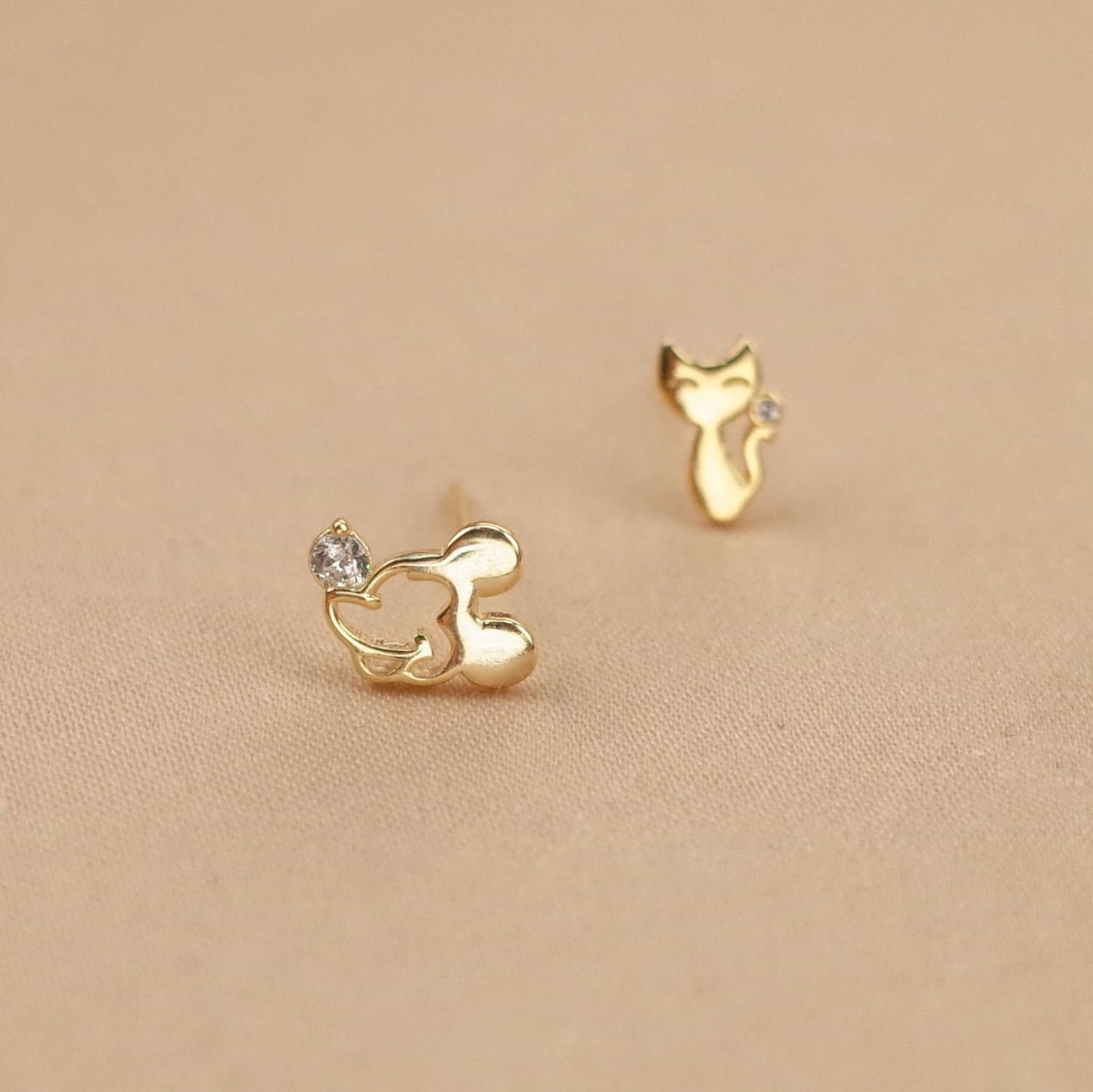 Plated Sterling Silver Mismatched Cats Earrings, Mismatched Kitty Earring, Gold Kitten Earrings, Pretty & Adorable Cat Studs, Gifts, E168