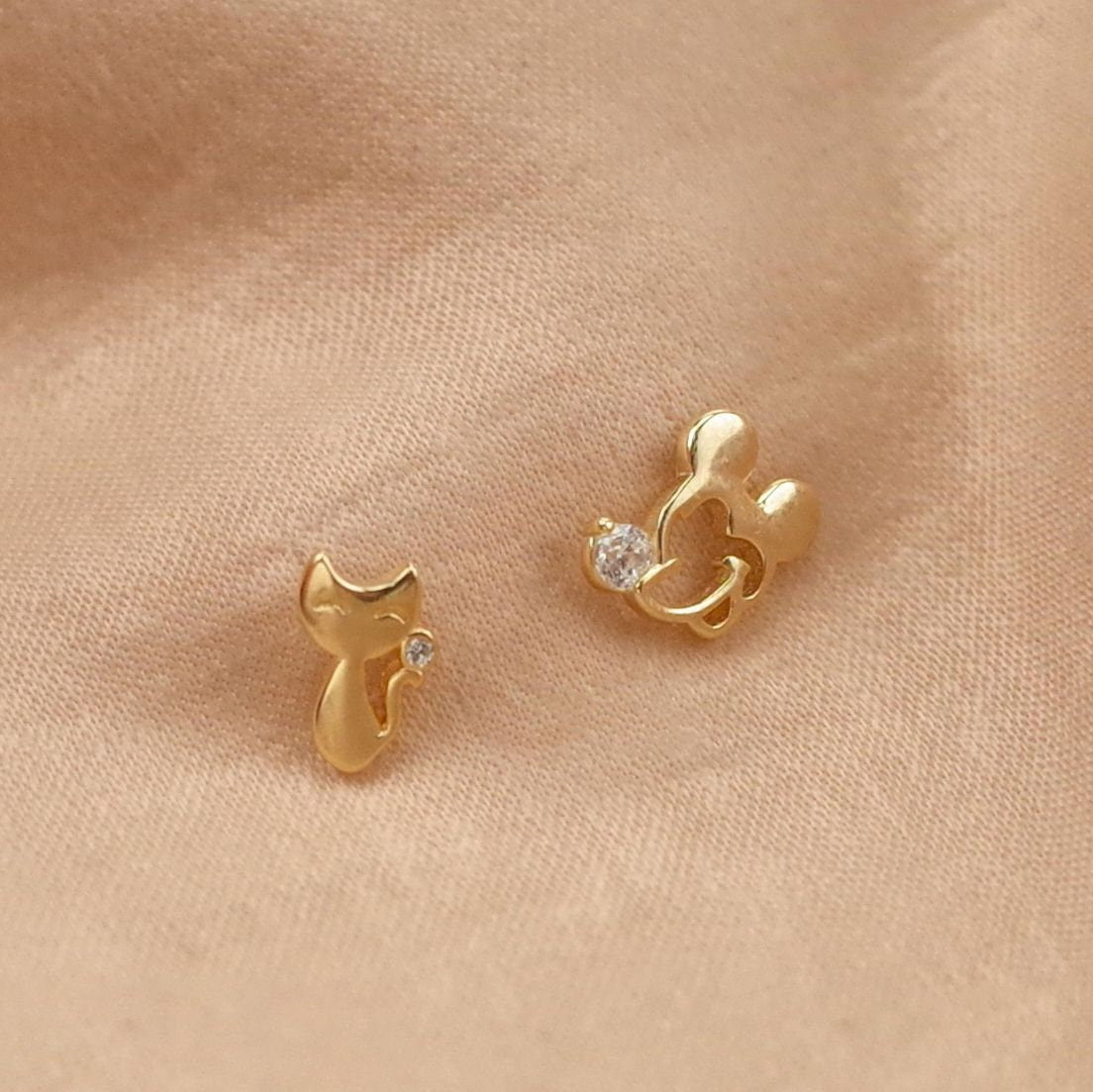 Plated Sterling Silver Mismatched Cats Earrings, Mismatched Kitty Earring, Gold Kitten Earrings, Pretty & Adorable Cat Studs, Gifts, E168