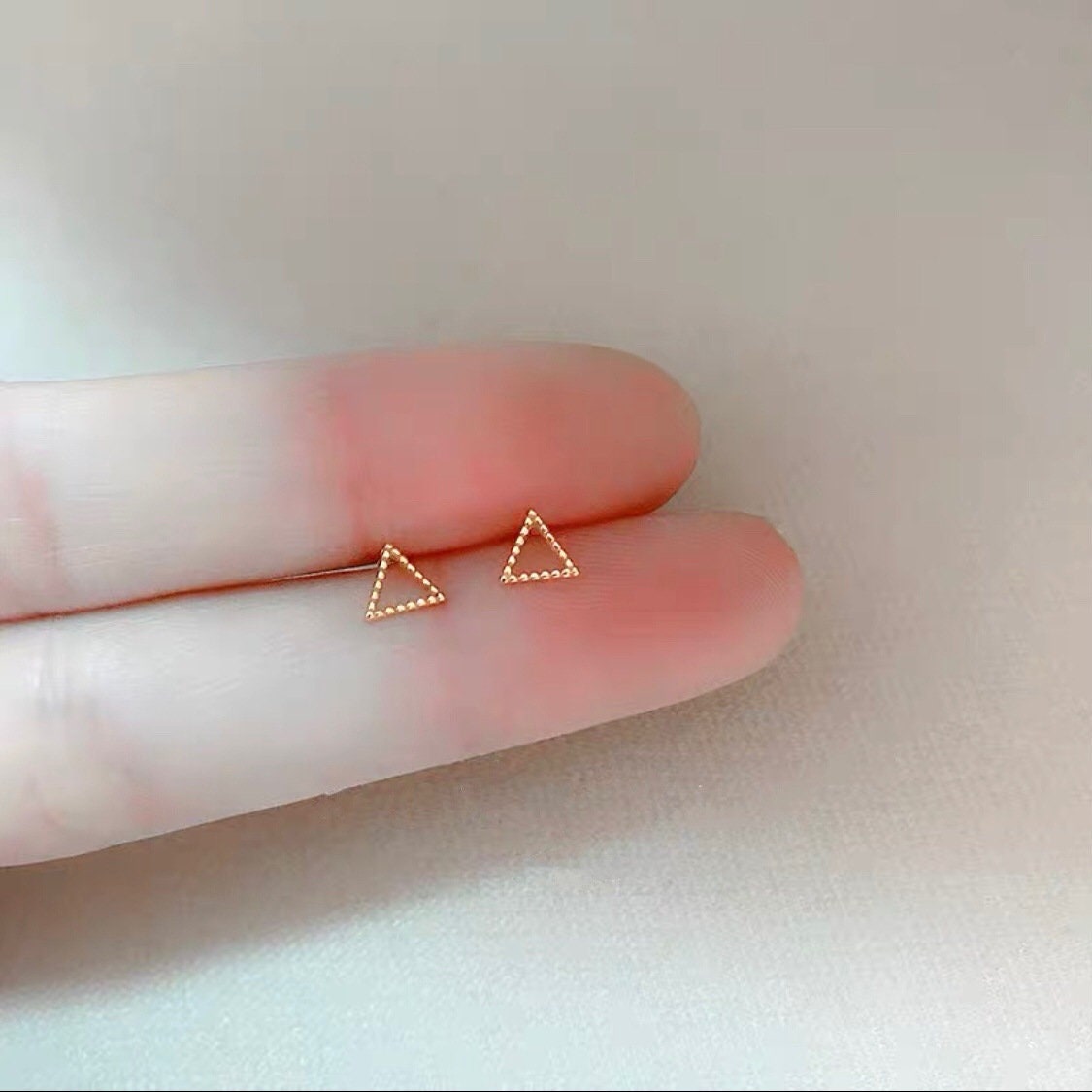 14k vergoldete 925 Silber Winzige Geometrie Ohrstecker, minimalistische Geometrie Ohrstecker, zierliche Kreis/Dreieck/Rhombus/Herz/Blumen Ohrstecker, E180