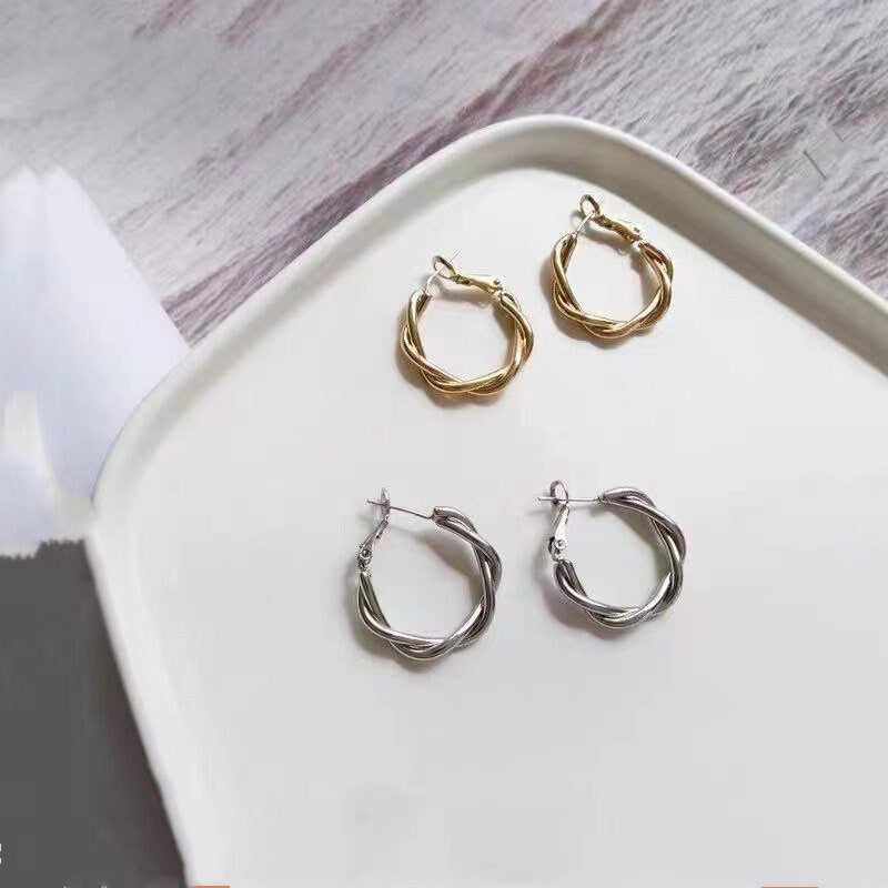 Dainty Twist Hoop Earrings, Minimalist Gold Hoop Earrings, Boho Earrings, Pretty and Modern Design, Two Color Available, Gifts for Her, HE04