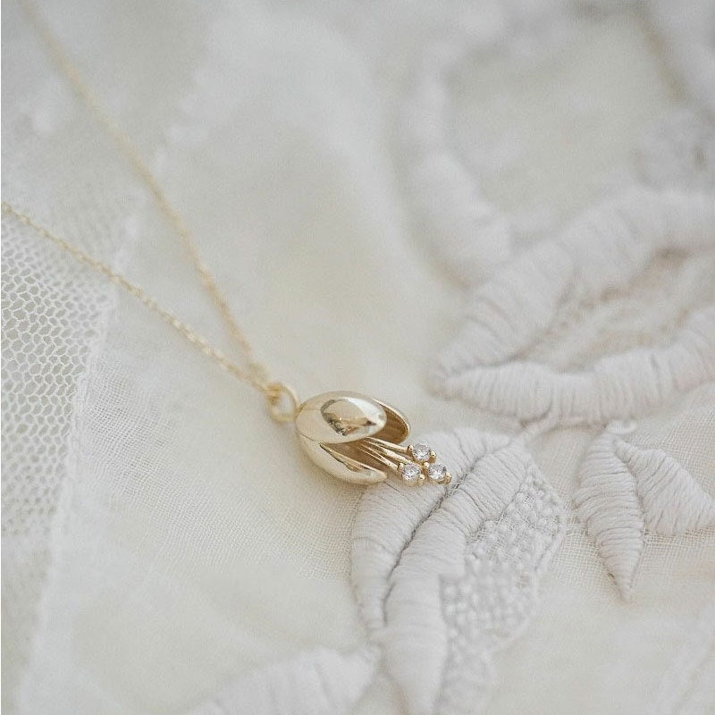 Delicate Lily Bud Necklace, 14k Gold Plated 925 Silver Lovely Flower Necklace, Blossom Pendant, Dainty Flower Trio Necklace, Minimalist, N32