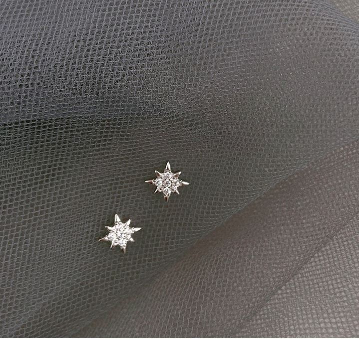 925 Silver Sparkly CZ North Star Stud Earrings, Tiny Starburst Studs, Tragus/Cartilage Studs, Pretty & Modern Design, Silver or Gold, E124