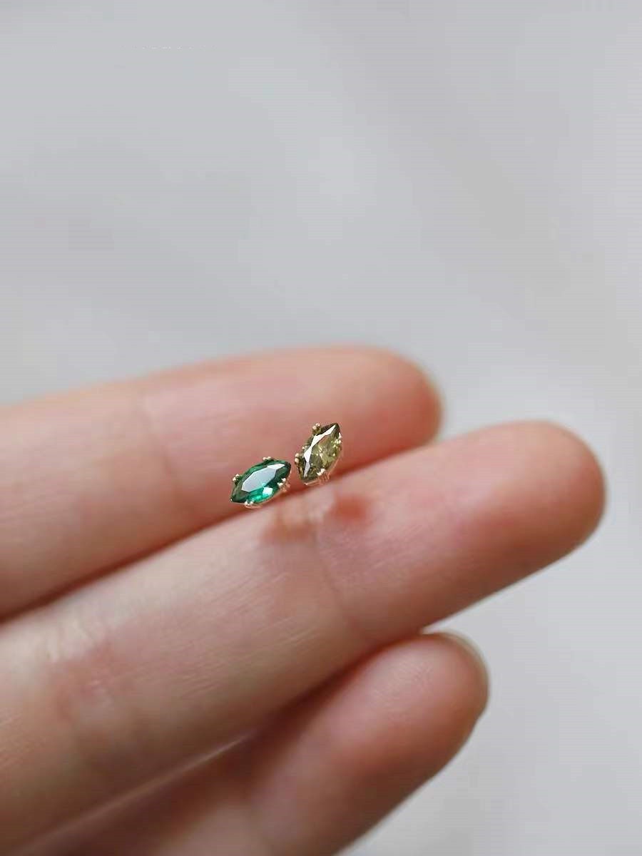 Gold Oval Emerald CZ Stud Earrings, Dainty Tiny Emerald Green Oval Studs, Minimalist Studs, Emerald or Olive Green, 2 Color Available, E227