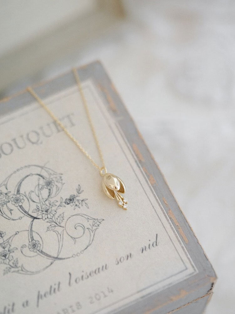 Delicate Lily Bud Necklace, 14k Gold Plated 925 Silver Lovely Flower Necklace, Blossom Pendant, Dainty Flower Trio Necklace, Minimalist, N32