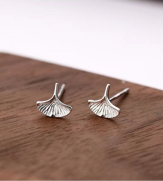 1 Pair | 925 Silver Tiny Ginkgo Leaves Stud Earrings, Dainty Plant Earrings, Minimalist Leaf Studs, Silver or Gold, Helix Studs, Gifts, E247