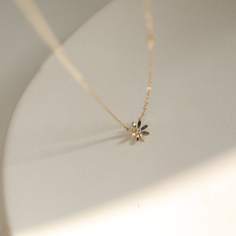 14k Gold Plated 925 Silver Dainty CZ Daisy Necklace, Gold Flower Necklace, Delicate Daisy Pendant, Minimalist Birthday Flower Necklace, N34