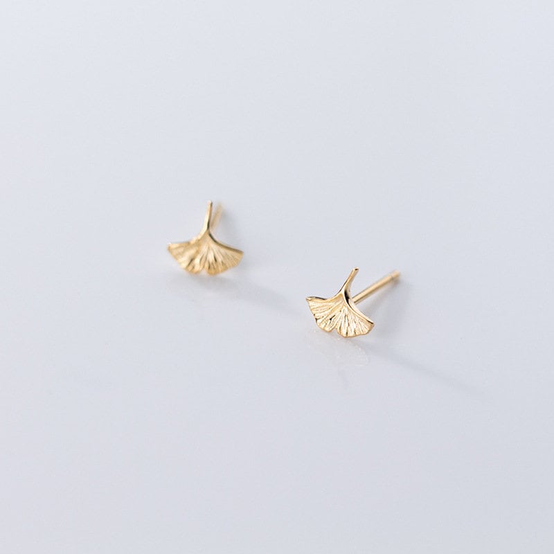 1 Pair | 925 Silver Tiny Ginkgo Leaves Stud Earrings, Dainty Plant Earrings, Minimalist Leaf Studs, Silver or Gold, Helix Studs, Gifts, E247