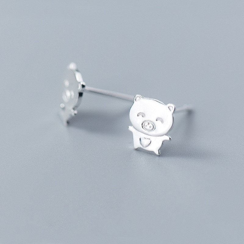 Sterling Silver Piggy Heart Stud Earrings, Small Pig Earring, Smiley Piglet Earrings, Cute Animal Earrings, Gifts for Her, E249