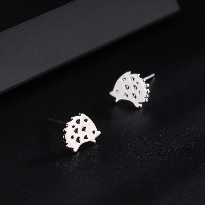 S925 Silver Adorable Hedgehog Stud Earrings, Hedgehog Earrings, Animal-lover Earrings, Minimalist Earring, Silver or Rose Gold, Gifts, E280