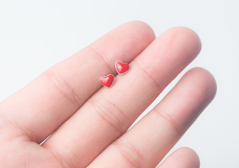 Dainty Sterling Silver Tiny Red Heart Stud Earrings, Minimalist Heart Studs, Lovely Earrings, Sweet and Pretty Design, Gifts for Her, E201