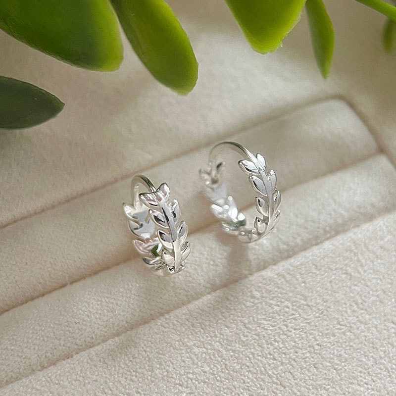 Sterling Silver Leaf Hoop Earrings, Leaf Band Earrings, Dainty Plant Hoop Earring, Minimalis Hoop Earrings, Gift for her, E333