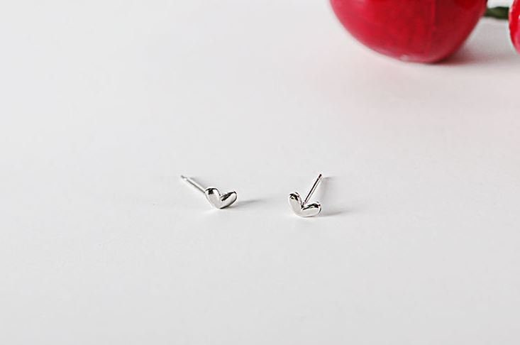 S925 Silver Tiny Heart Stud Earring, Extra Tiny Heart Earrings, Heart Studs, Helix/Cartilage Studs, Minimalist Studs, Gift for her, E340