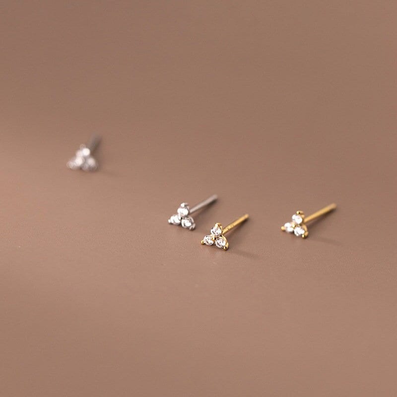 Sterling Silver Extra Tiny Clover Flower Stud Earring, Gold Floral Studs, Lucky Clover Earring, Helix/Tragus Studs, Minimalist, E344