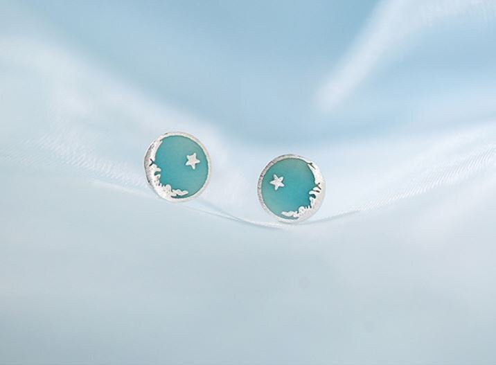 Sterling Silver Green Planet Stud Earring, Moon Star Earrings,  Pretty Mint Color Planet Earrings, Minimalist Earrings, Gift for her, SGE356