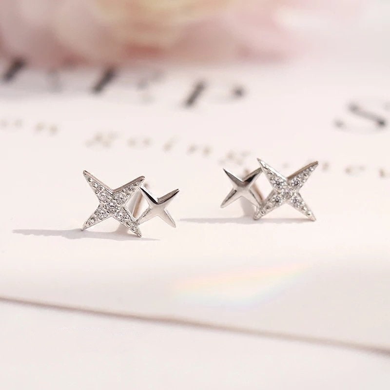 Sparkly CZ Stars Stud Earrings, Sterling Silver Star Earrings, Dainty Star Earring, Timeless Earring, Silver or Gold, Gifts for her, E131