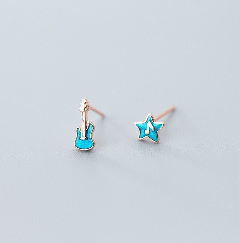 Violin & Note Star Stud Earring, Rose Gold Music Earrings, Mismatched Music Earring, Violin Earring, Asymmetrical Earring, Gift for her E387